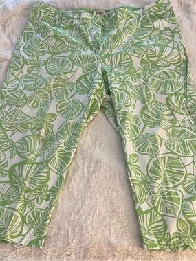 Talbots White and Green Leaf Print Capri Pants